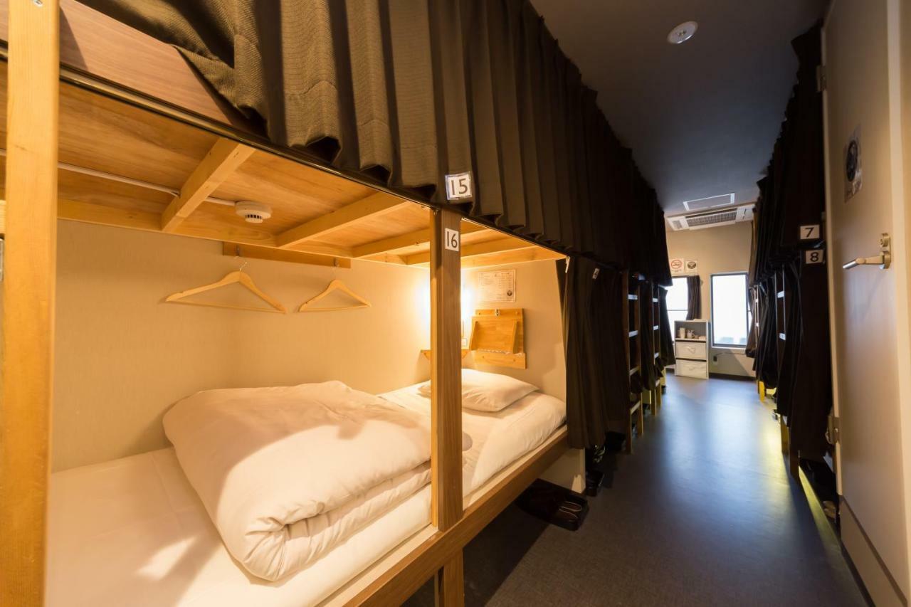 Hostel Namba Takumi Osaka Zewnętrze zdjęcie